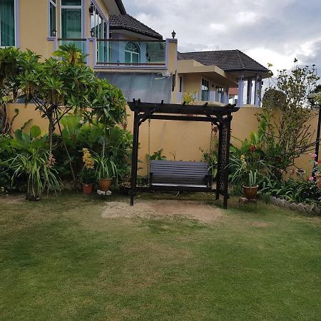 Crystal Cameron Vacation Bungalow 카메론하일랜즈 외부 사진